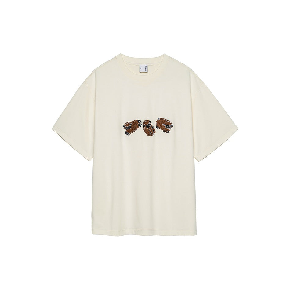Beige short-sleeve crew-neck T-shirt with three brown embroidered animal motifs on the chest, front view