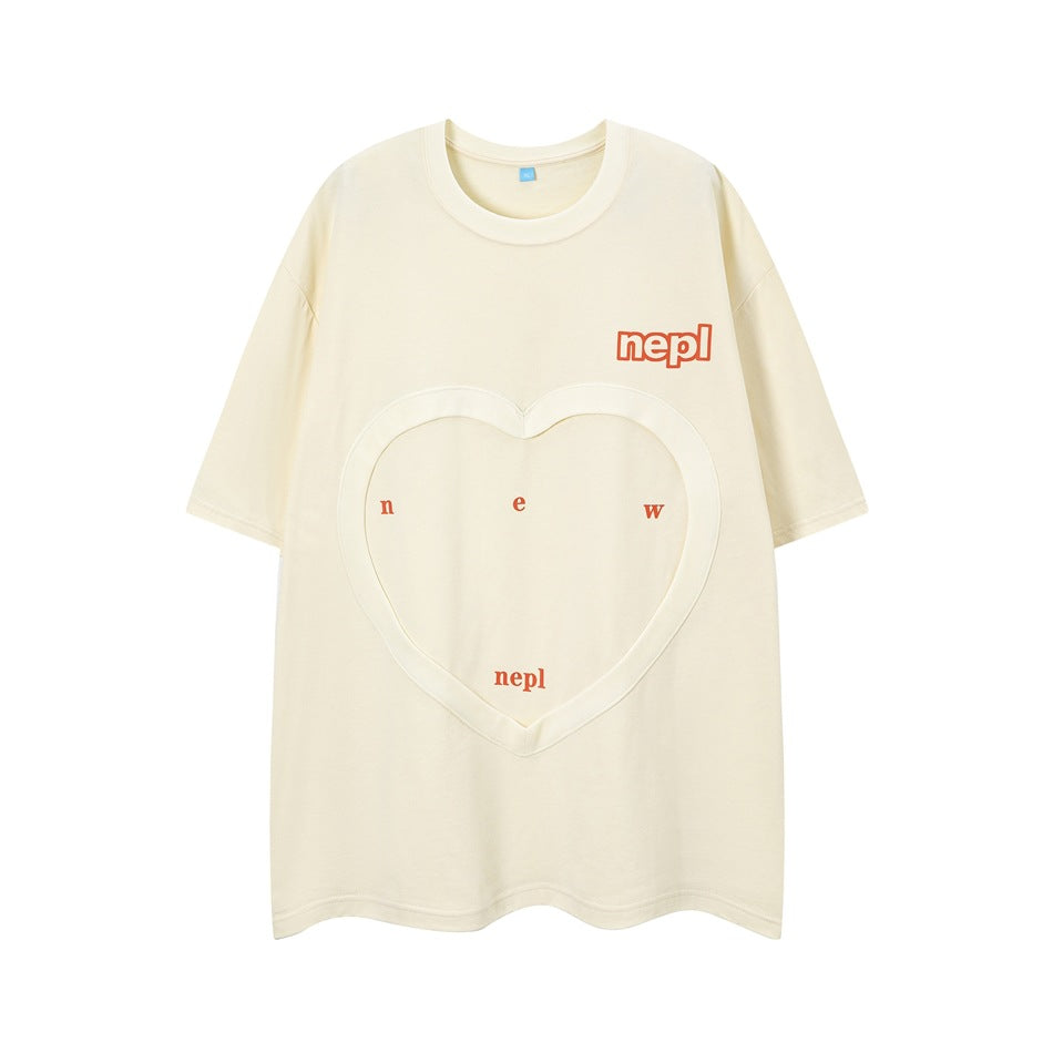 Apricot short-sleeve T-shirt with tonal heart applique and orange-red nepl print on front