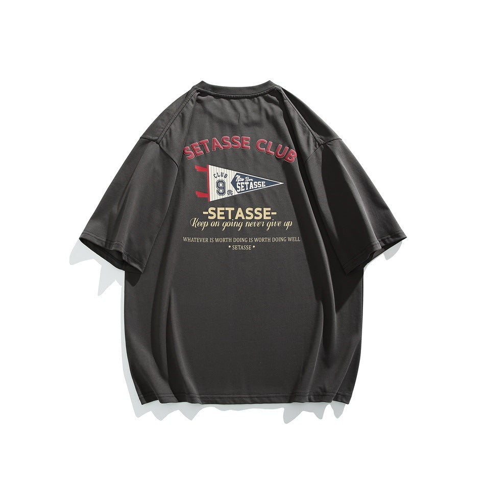 Dark gray short-sleeve crew-neck T-shirt, back view, with red 'SETASSE CLUB' lettering and pennant graphic